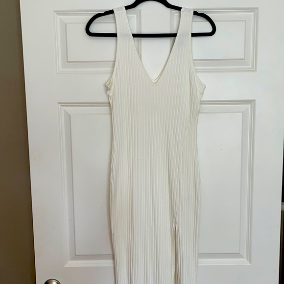 Vici brand new ivory ribbed slit midi dress
